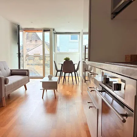 아파트 Centre 2-bed - Location Near Shops And Museums *